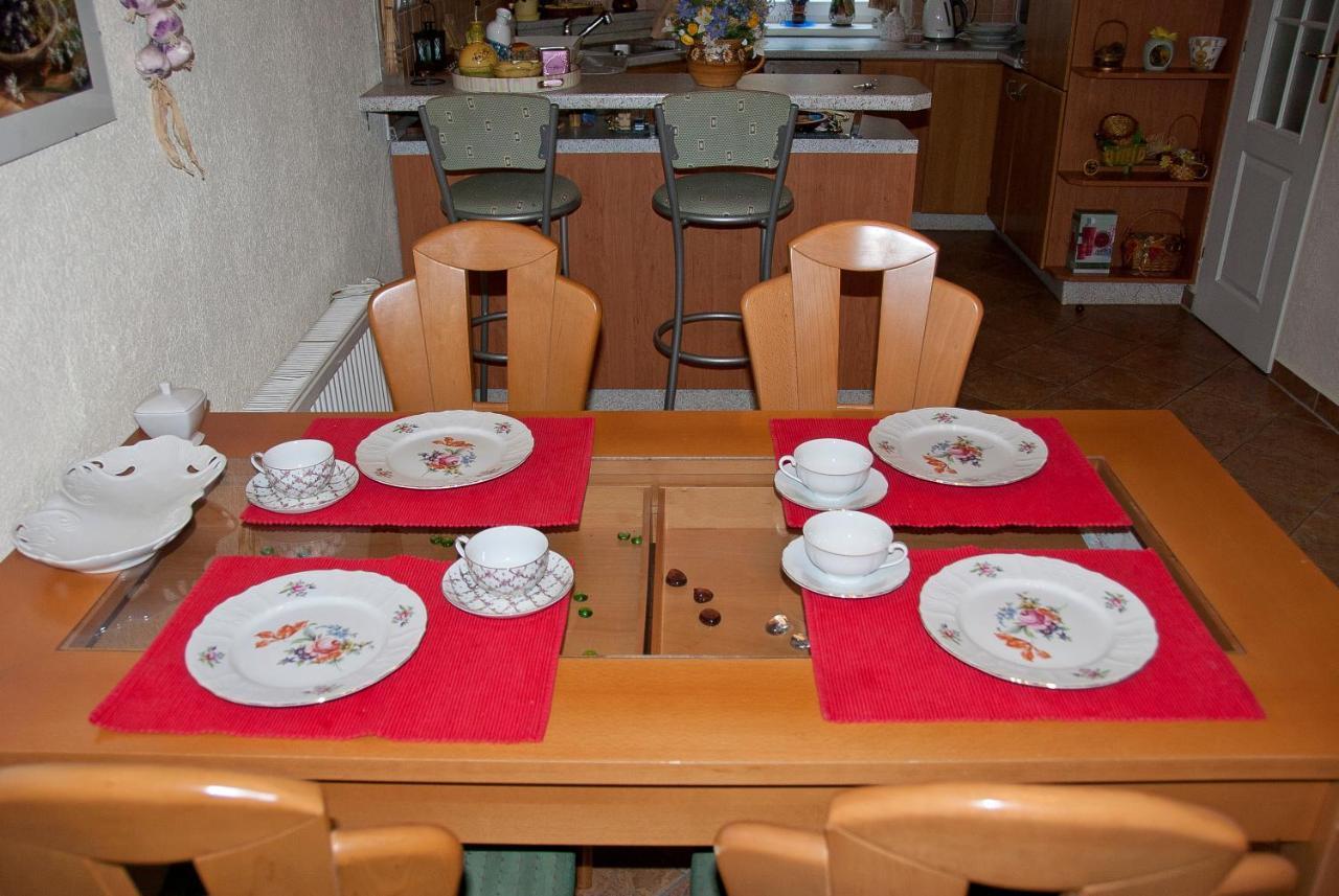 Apartman Na Zahradni Карлови Вари Екстериор снимка