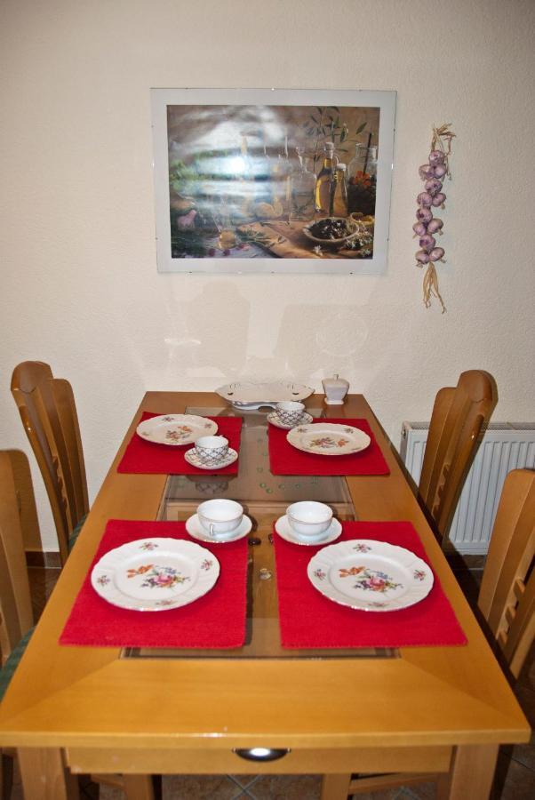 Apartman Na Zahradni Карлови Вари Екстериор снимка